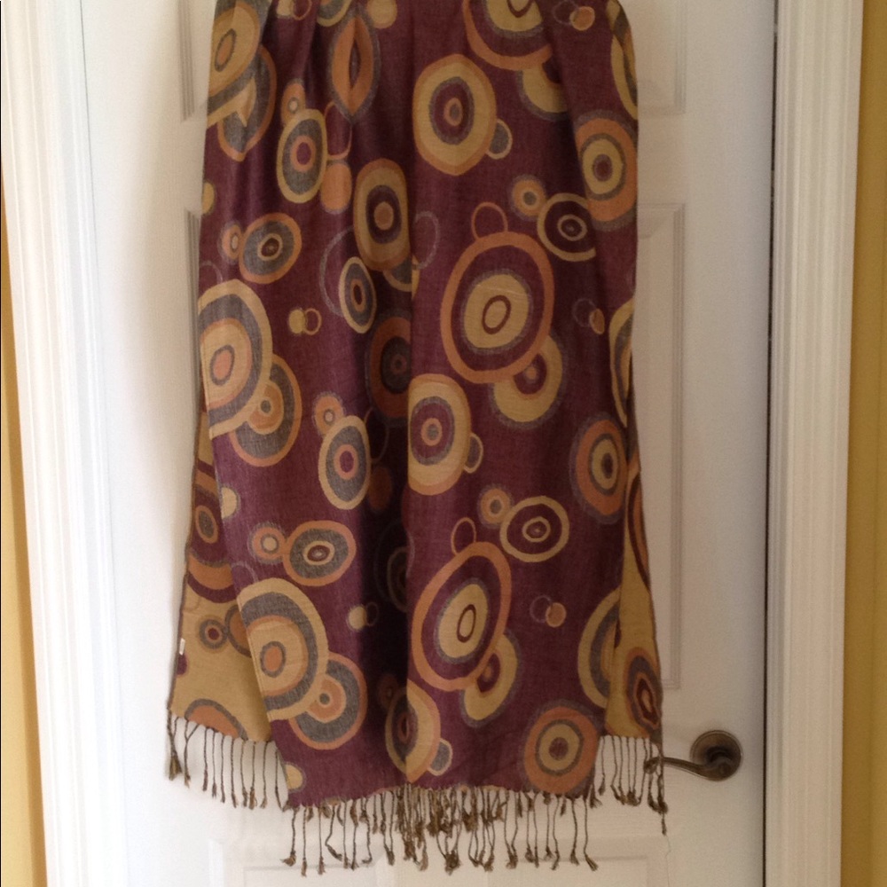 Wrap Shaw or scarf - Picture 2 of 3